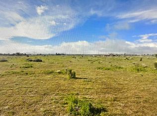 8485 White Fox Trl, Phelan, CA 92371