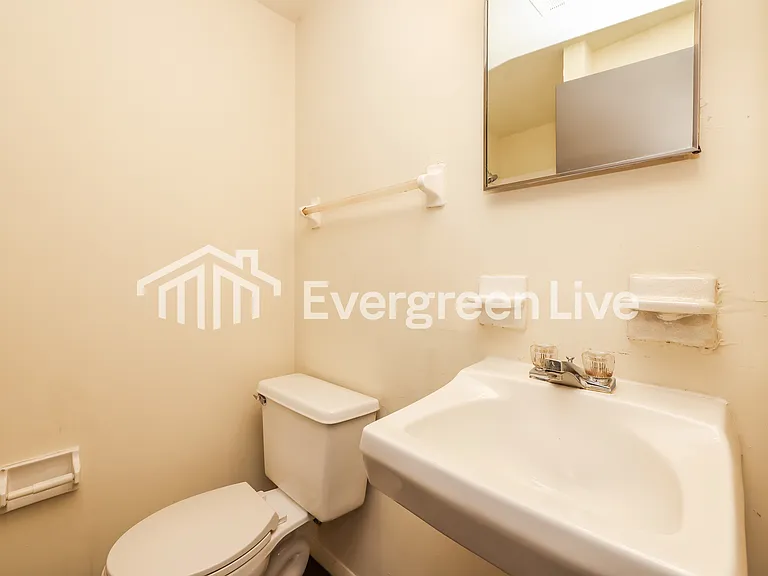 5722 Troy Villa Blvd — Photo 10