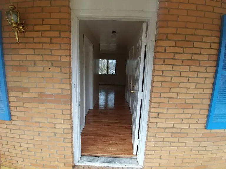 10765 Mercury Dr — Photo 17