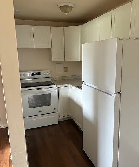 7240 Longwood Ct — Photo 4