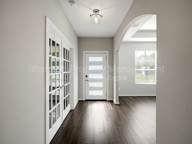 605 Dumble St — Photo 8
