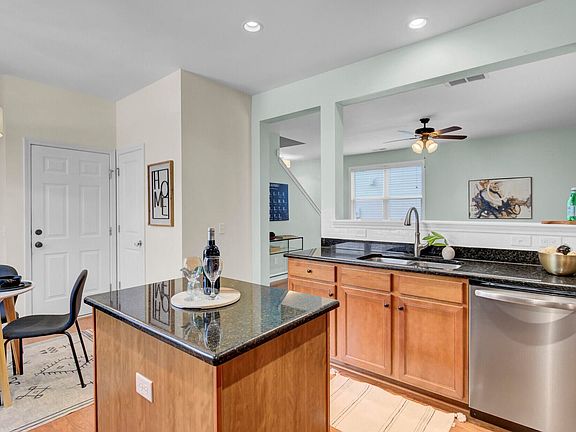 4th image of 9714 Seed St