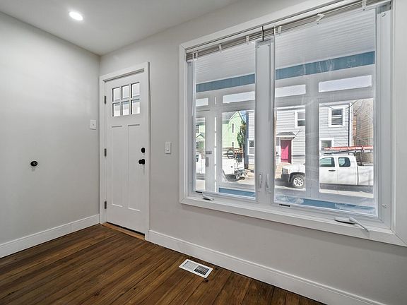 Large Windows Make Room Bright and Airy!