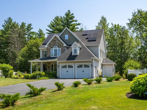 144 Boxwood Lane, Dover, NH 03820