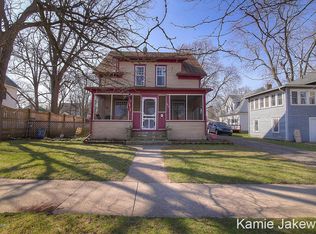 211 E Liberty St, Belding, MI 48809