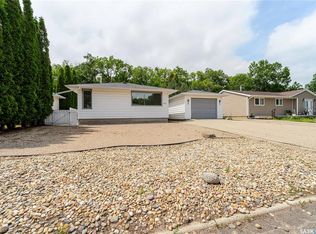 1014 Hopkins Cres, Moose Jaw, SK S6H3E7