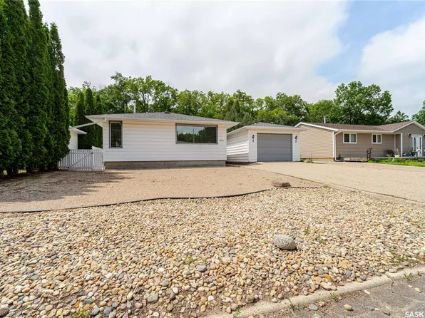 1014 Hopkins CRESCENT, Moose Jaw, SK S6H 3E7