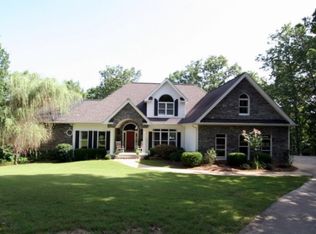 268 Hickory Hills Dr, Dawsonville, GA 30534