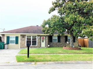 2725 Cardinal Dr, Marrero, LA 70072