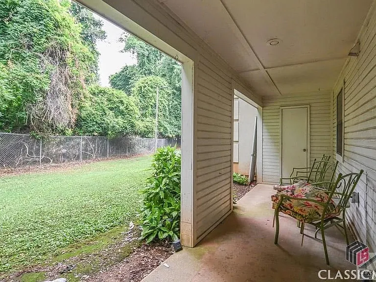 210 Appleby Dr #123 — Photo 15