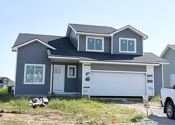 1st image of 936 Lavender Ln