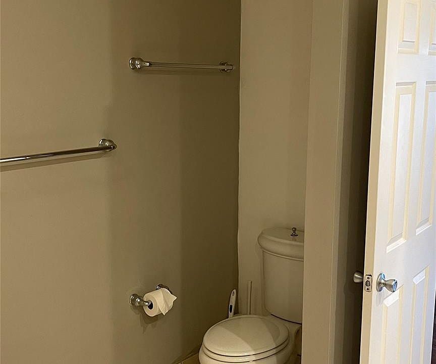 1st image of 3012 NE 5th Terrace #4