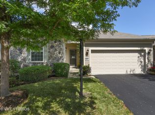 2661 Venetian Ln, Elgin, IL 60124
