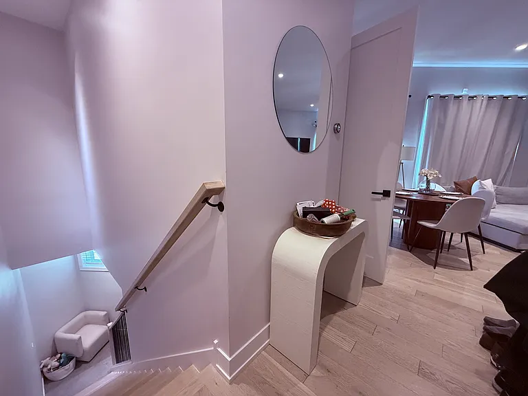 2034 N Wood St #1S — Photo 5
