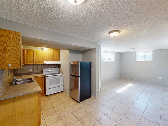 5th image of 9835 100a Ave #B