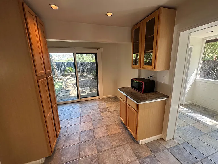 406 S Signal St #A — Photo 10