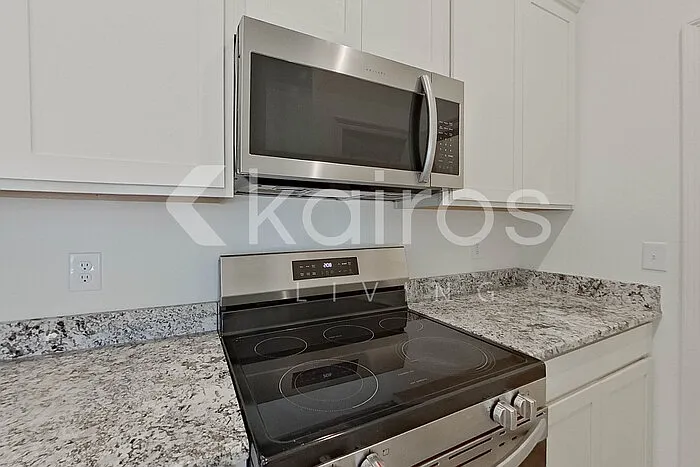 215 Peppercorn Way — Photo 7
