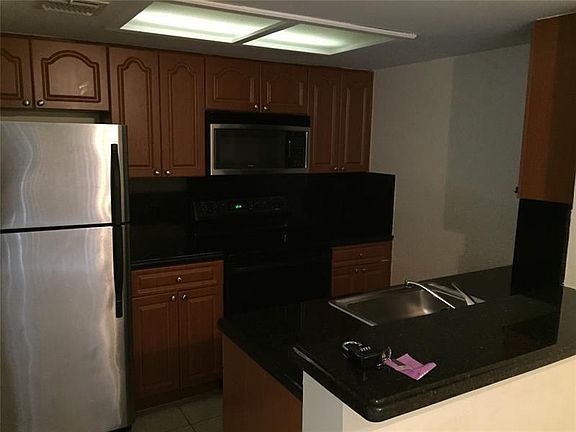 4th image of 3237 Coral Lake Way