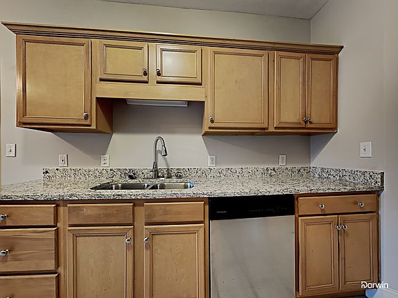 2nd image of 289 Waterford Cove Trl