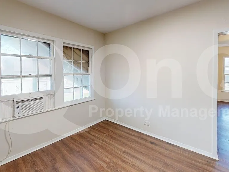 224 W Hull St #B — Photo 4