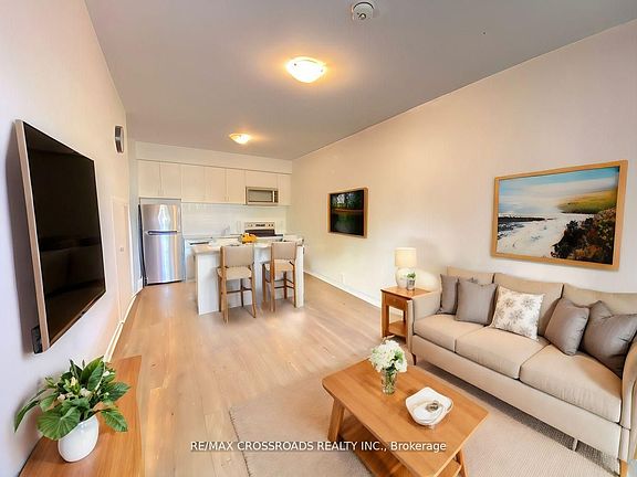 3rd image of 1720 Simcoe St N #5