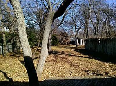 5th image of 7609 NW 12th St