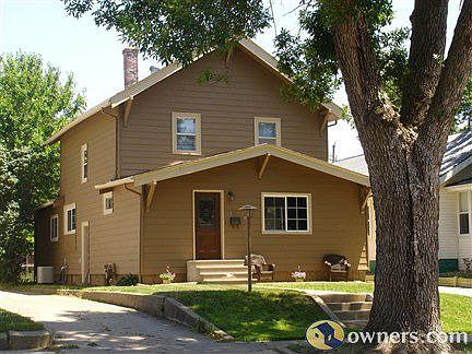 Newly painted exterior, newer roof