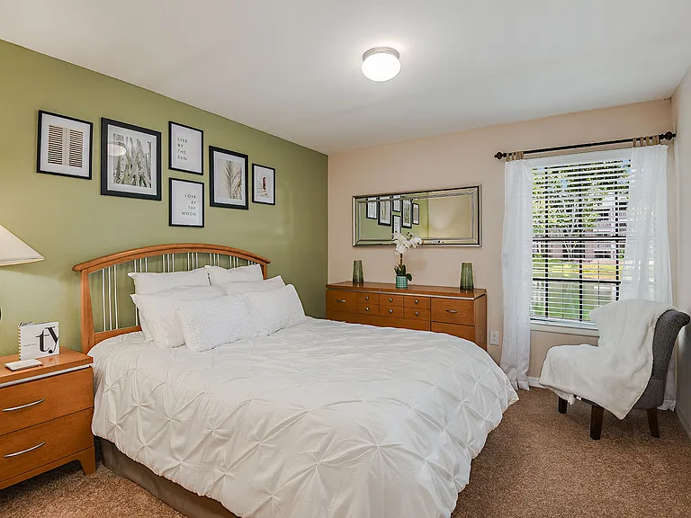 Stonebrook — Photo 15