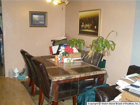 2nd image of 46 Summerfield Pl