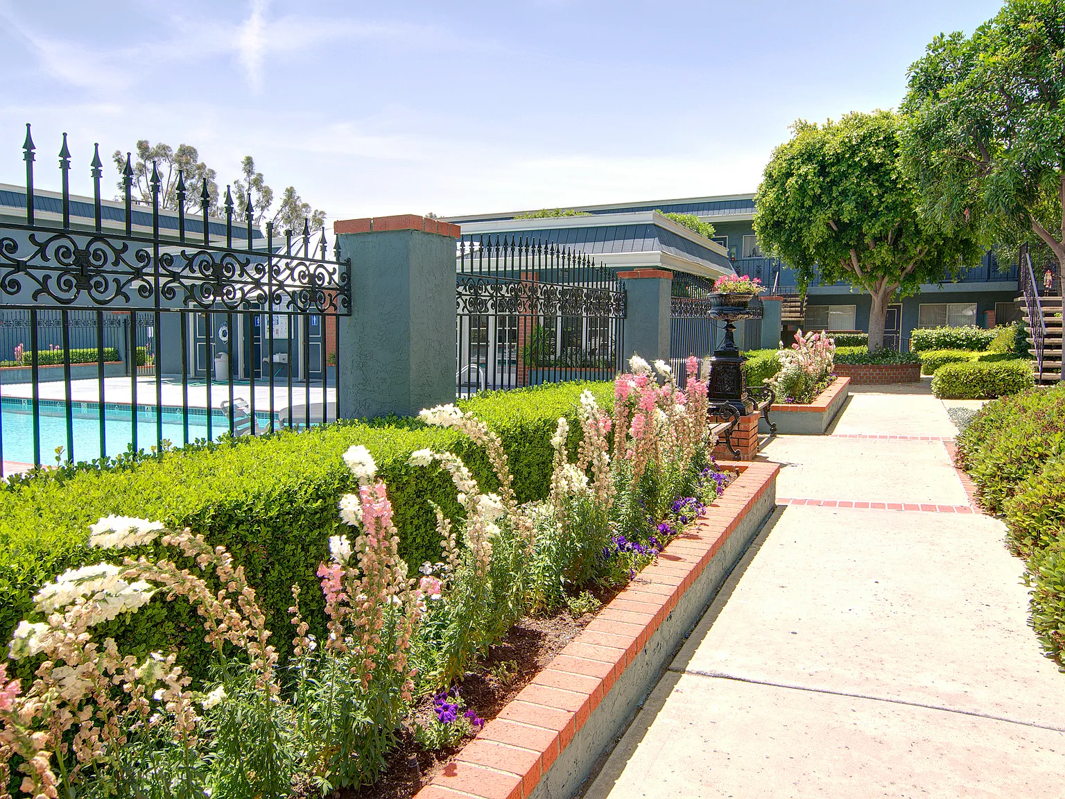 Casa De Helix Apartments — Photo 2