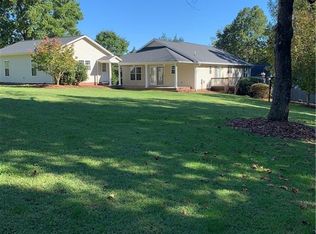 7115 Harper Ridge Ct, Oak Ridge, NC 27310