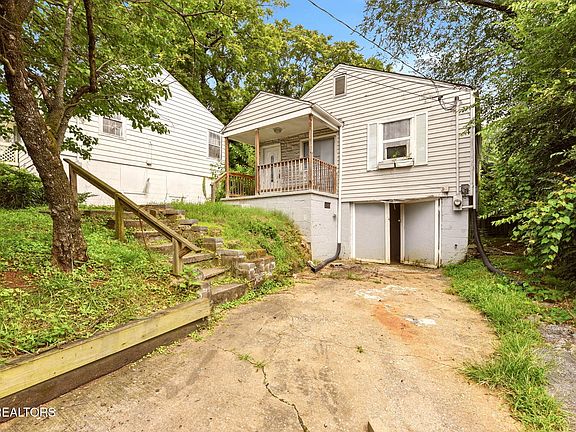 2nd image of 2541 Brown Ave