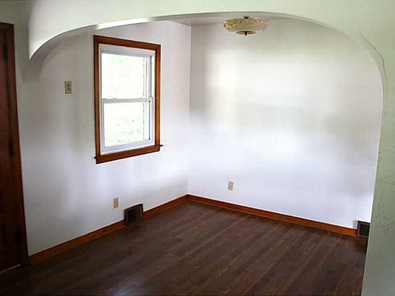 5th image of 115 Yale Dr