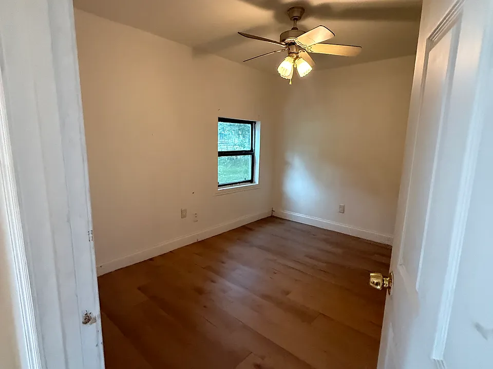 38 W 17th St #1B