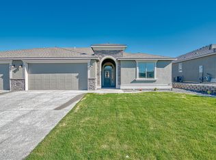 9101 Ruven St, Pasco, WA 99301