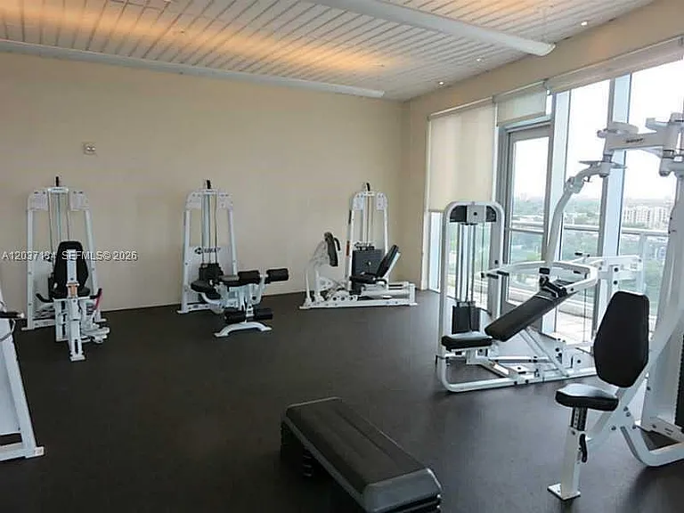 185 SW 7th St #3500 — Photo 21