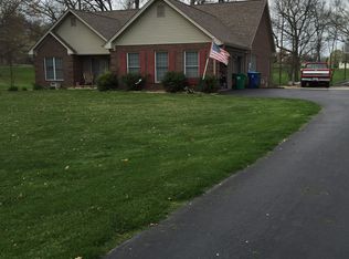 1205 Denney Dr, Lawrenceburg, KY 40342