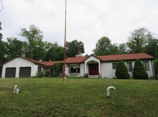 90 Vancik Rd, Charleroi, PA 15022