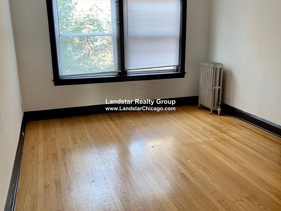 1st image of 2612 W Montrose Ave #2S