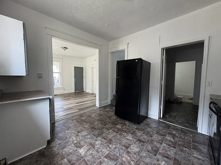 748 Monroe St #1 — Photo 8