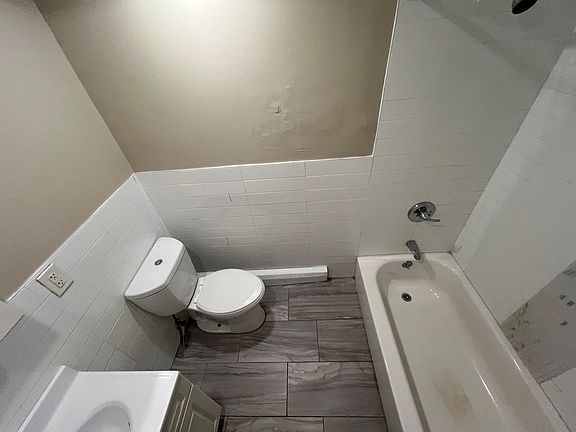 5th image of 2505 John F Kennedy Blvd #121E