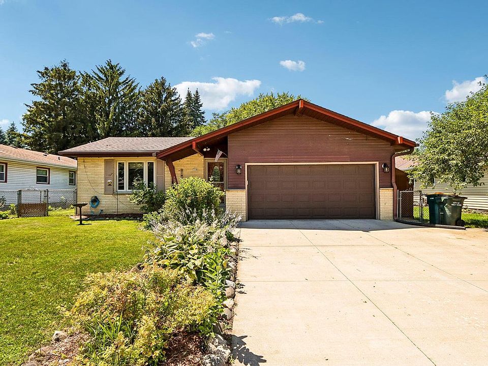 1st image of 708 Riverview DRIVE