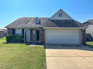 3615 E Berkeley St, Broken Arrow, OK 74014