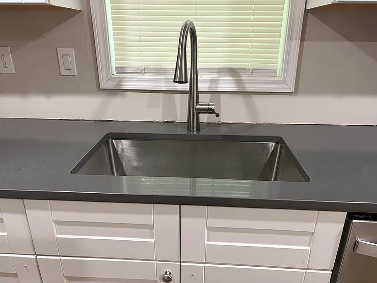 112 Holly Rd NW — Photo 7