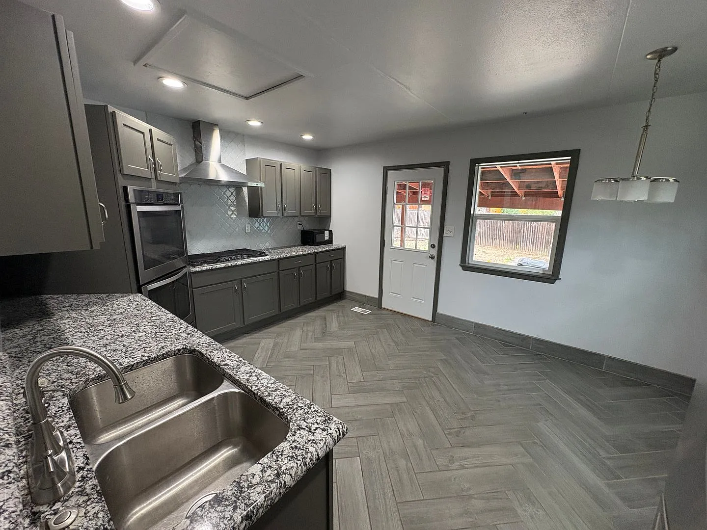 3 Bed 1 Bath Home in Stratton Meadows — Photo 4