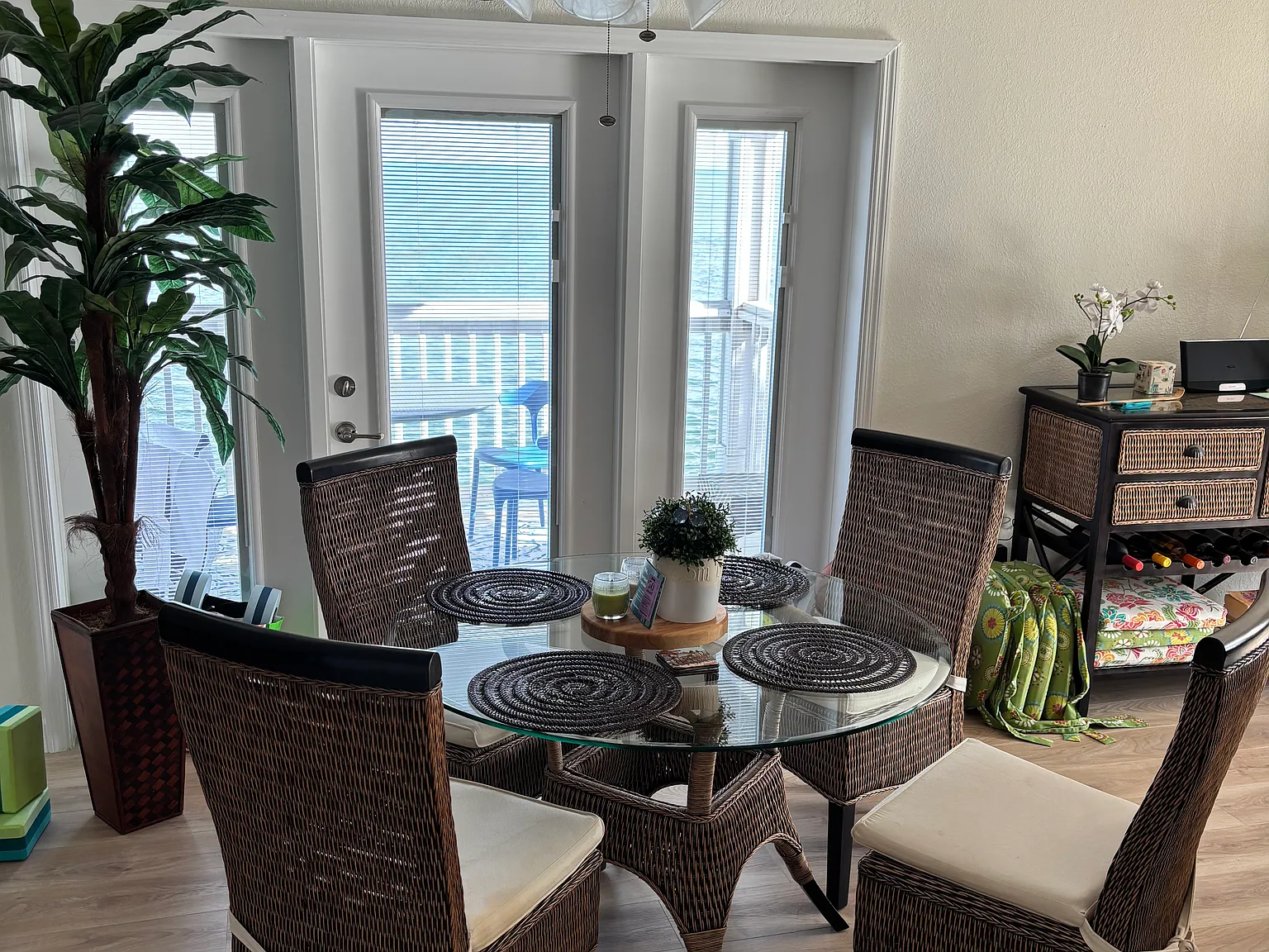 2 bed, 1018 sqft, $2,500 — Photo 4