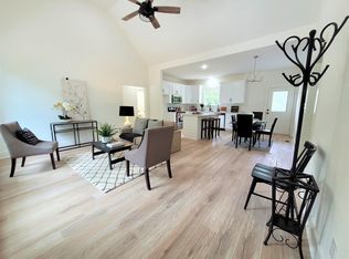 1916 Spencer Mill Rd, Burns, TN 37029