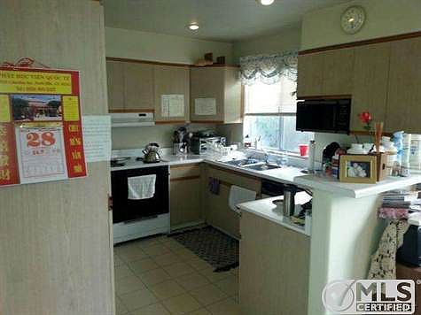 5th image of 9146 Tobias Ave Unit 9