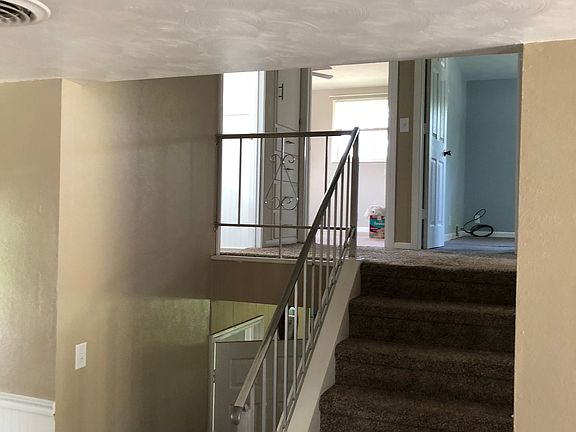 5th image of 1768 Elmwood Dr
