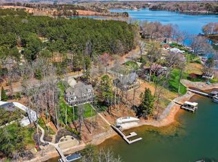 7462 Bankhead Rd, Denver, NC 28037